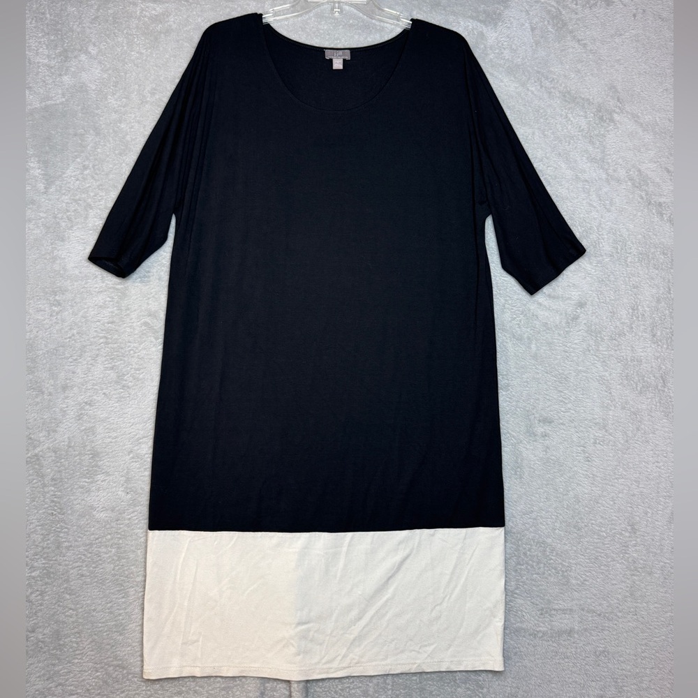 J. Jill Black and White 3/4 Sleeve Boxy Tunic